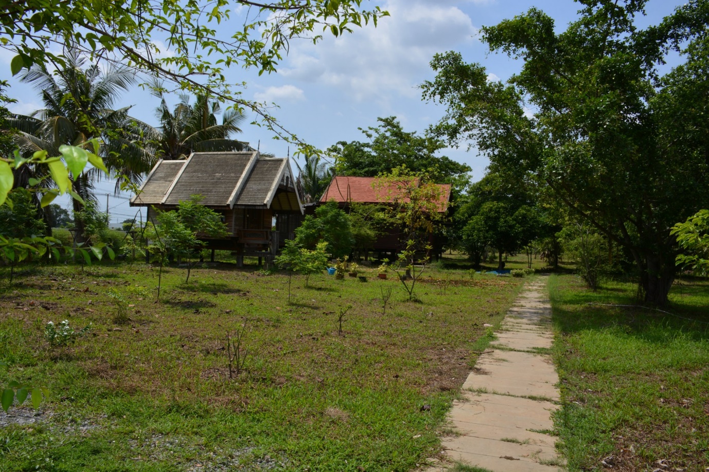2. บ้านสันติวนา กรุงเทพฯ