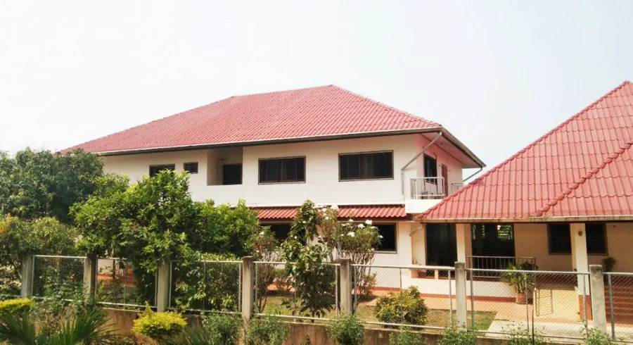 โรงเรียนปิยมาตย์